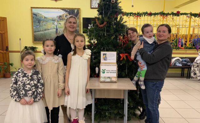 Рождественская ярмарка и торжественный бал!